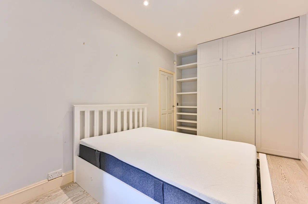 1 bed flat for sale — 1 Lyndhurst Mansions, Vera Road, London