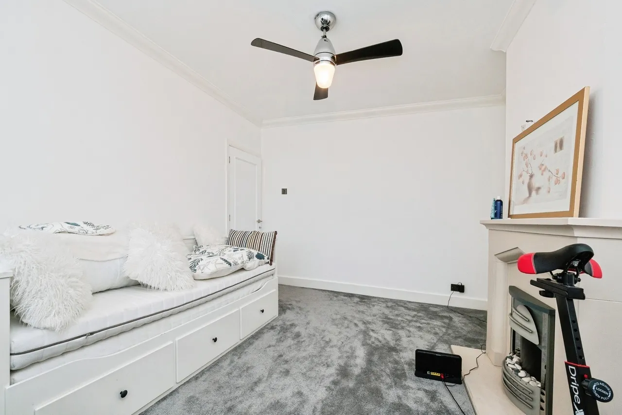 Aldborough Road, Upminster, Essex, RM14, photo 21