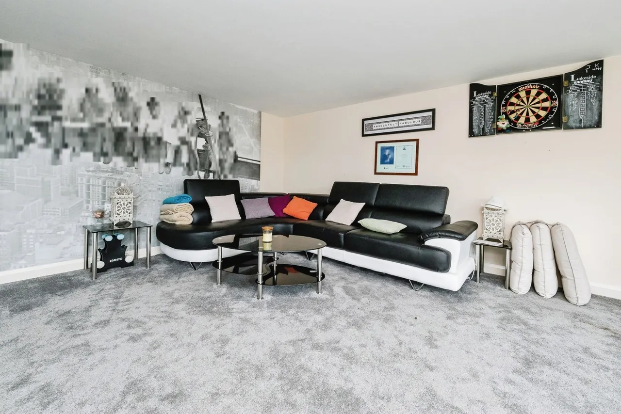 Aldborough Road, Upminster, Essex, RM14, photo 31