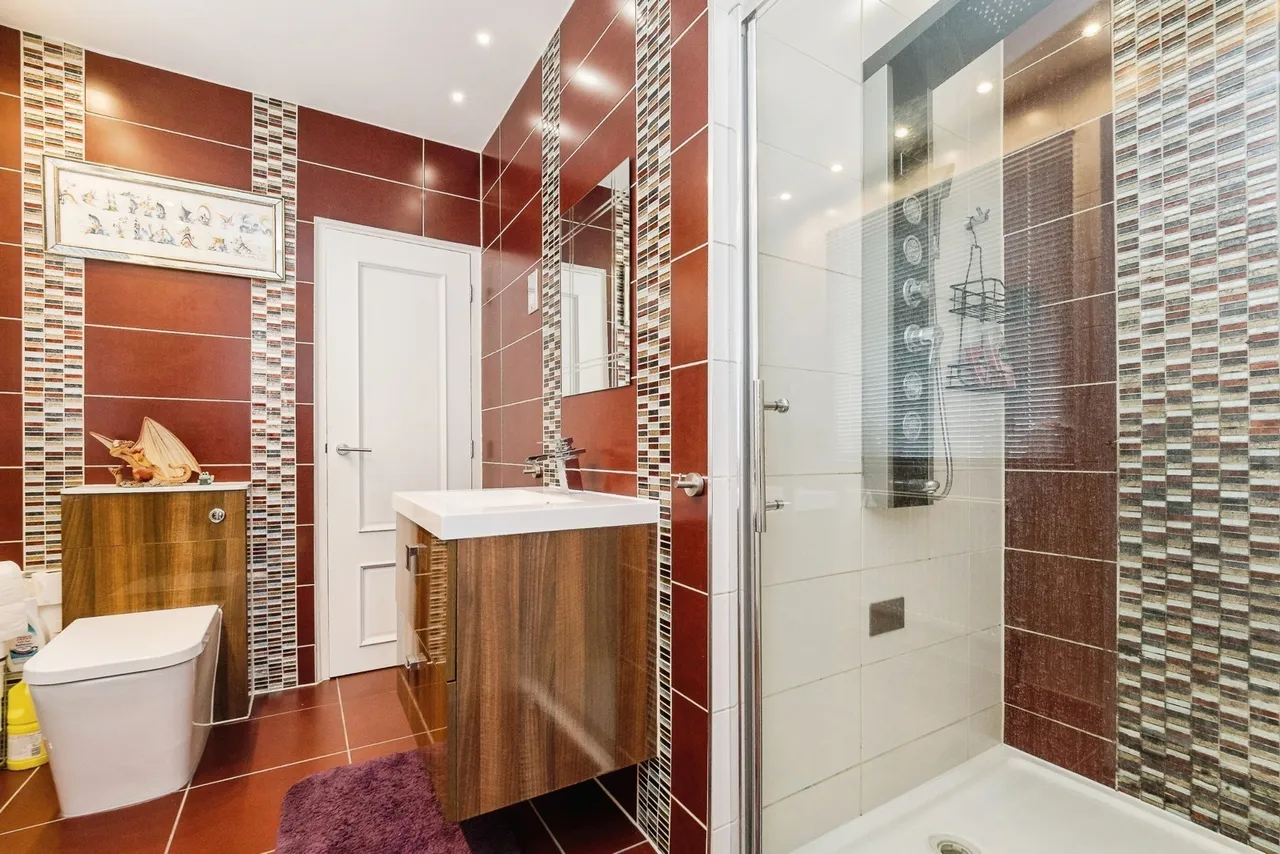 Aldborough Road, Upminster, Essex, RM14, photo 5