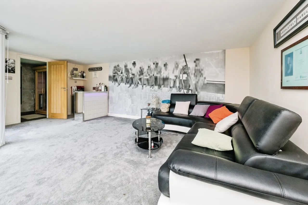 Aldborough Road, Upminster, Essex, RM14, photo 29