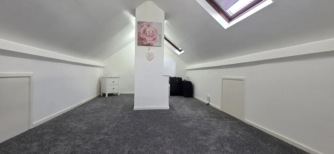 Rushton Drive, Marple, SK6, photo 4