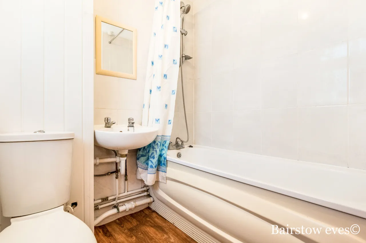 Florence Root House, Redbridge IG4 5HB, photo 7