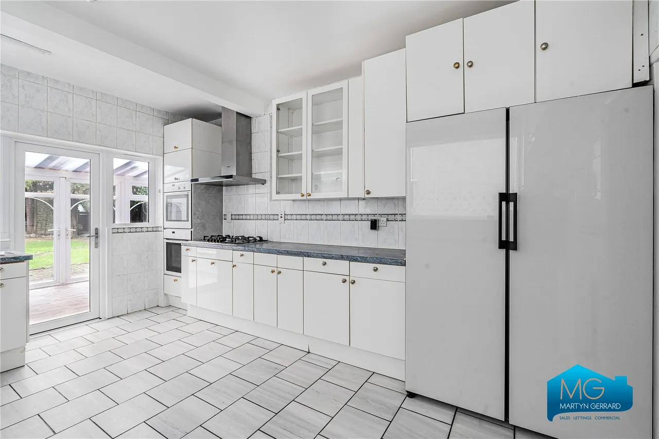 High Road, Whetstone, N20, photo 4