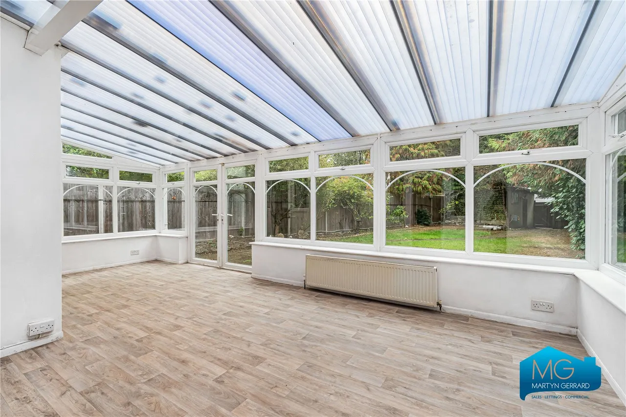 High Road, Whetstone, N20, photo 12