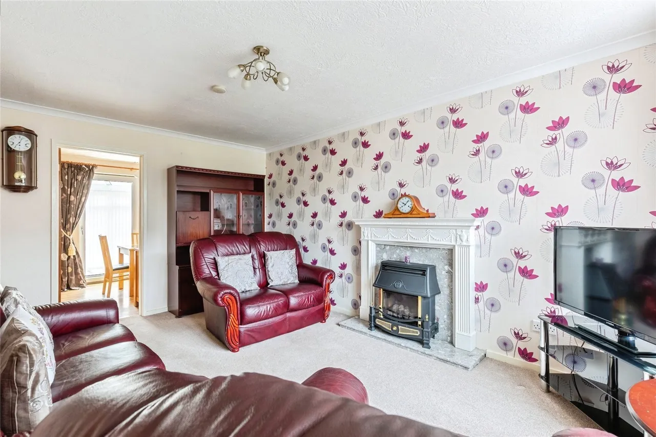 Lumsden Close, Coventry, West Midlands, CV2, photo 4
