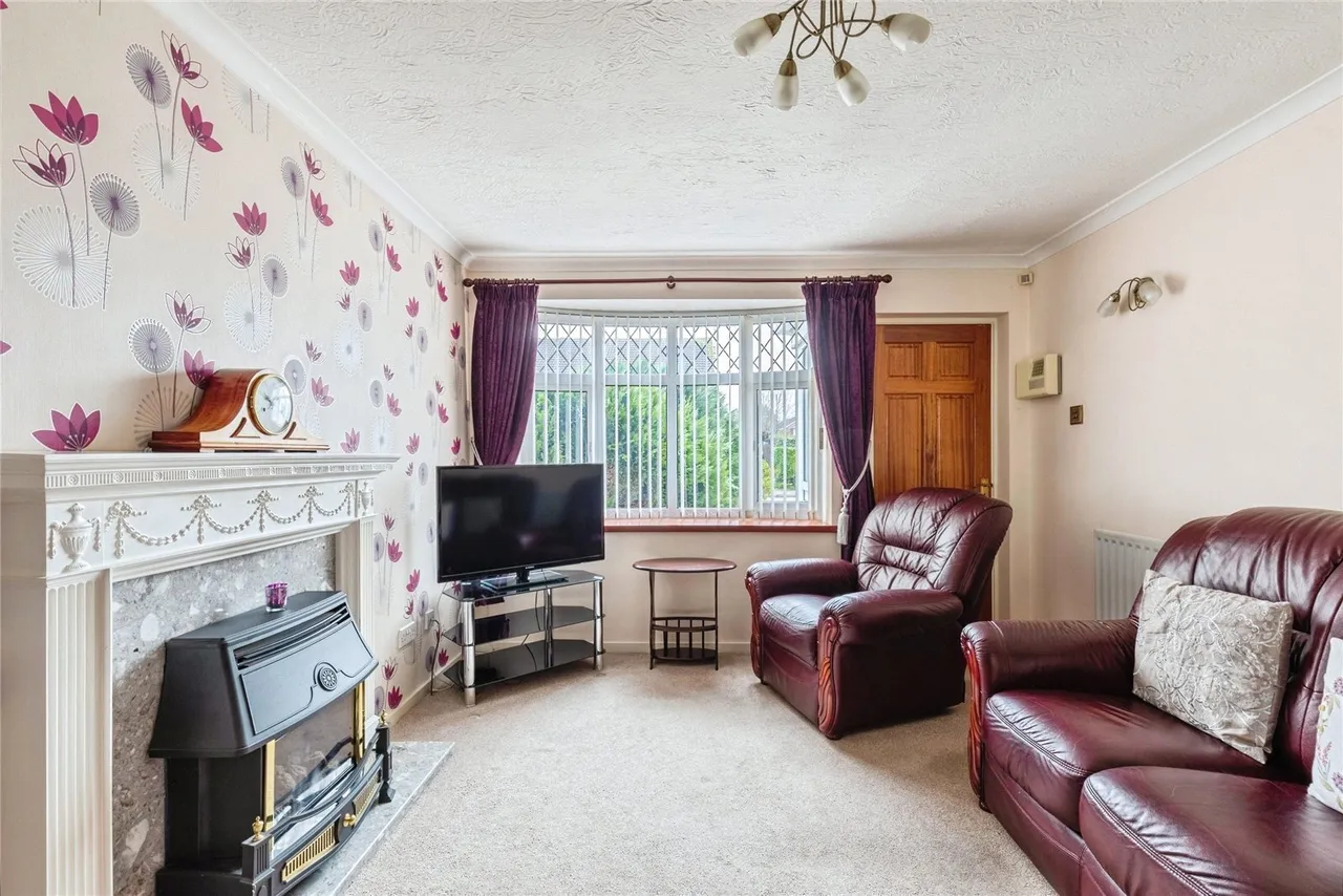 Lumsden Close, Coventry, West Midlands, CV2, photo 3