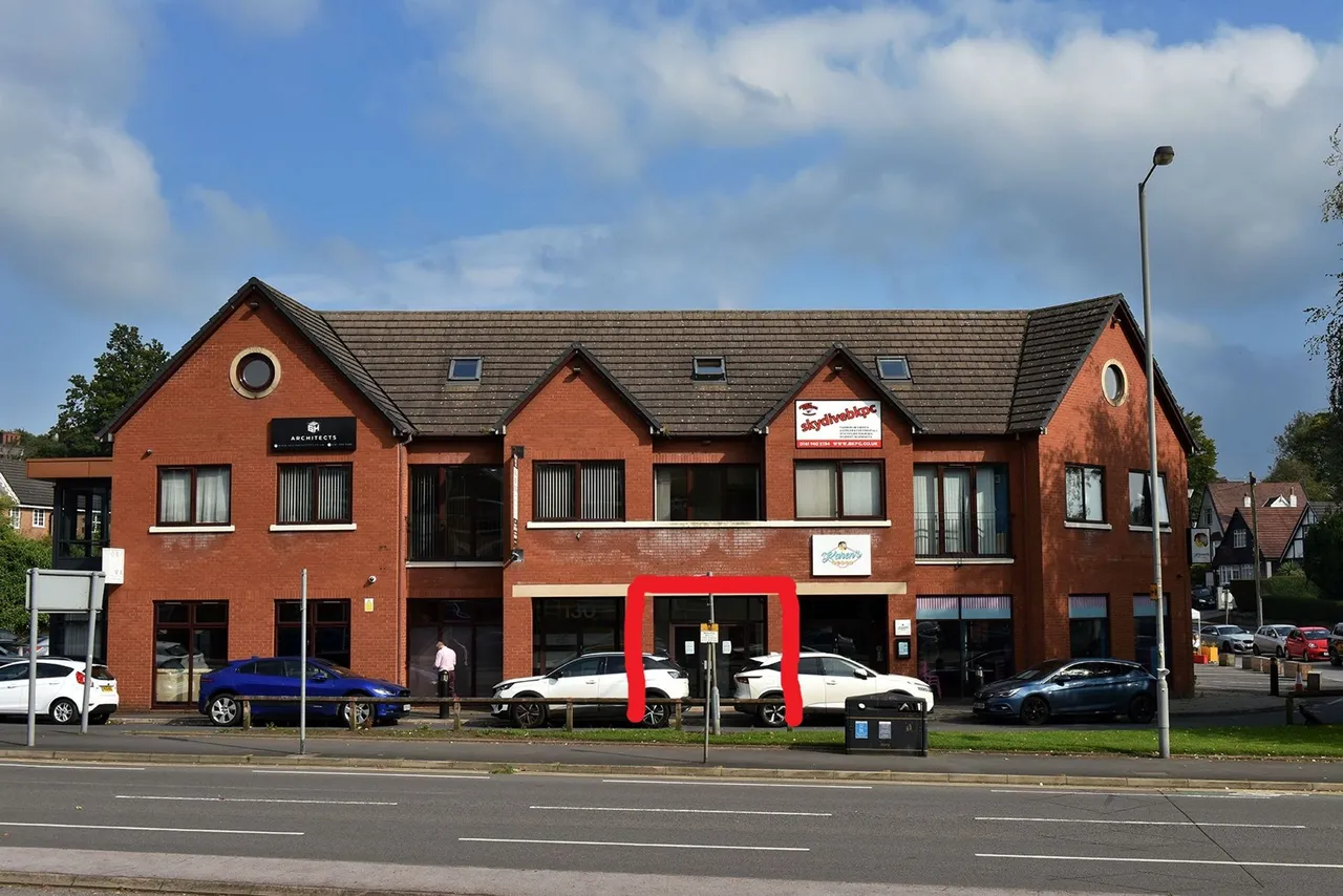 property to rent, Bury New Road, Prestwich, M25