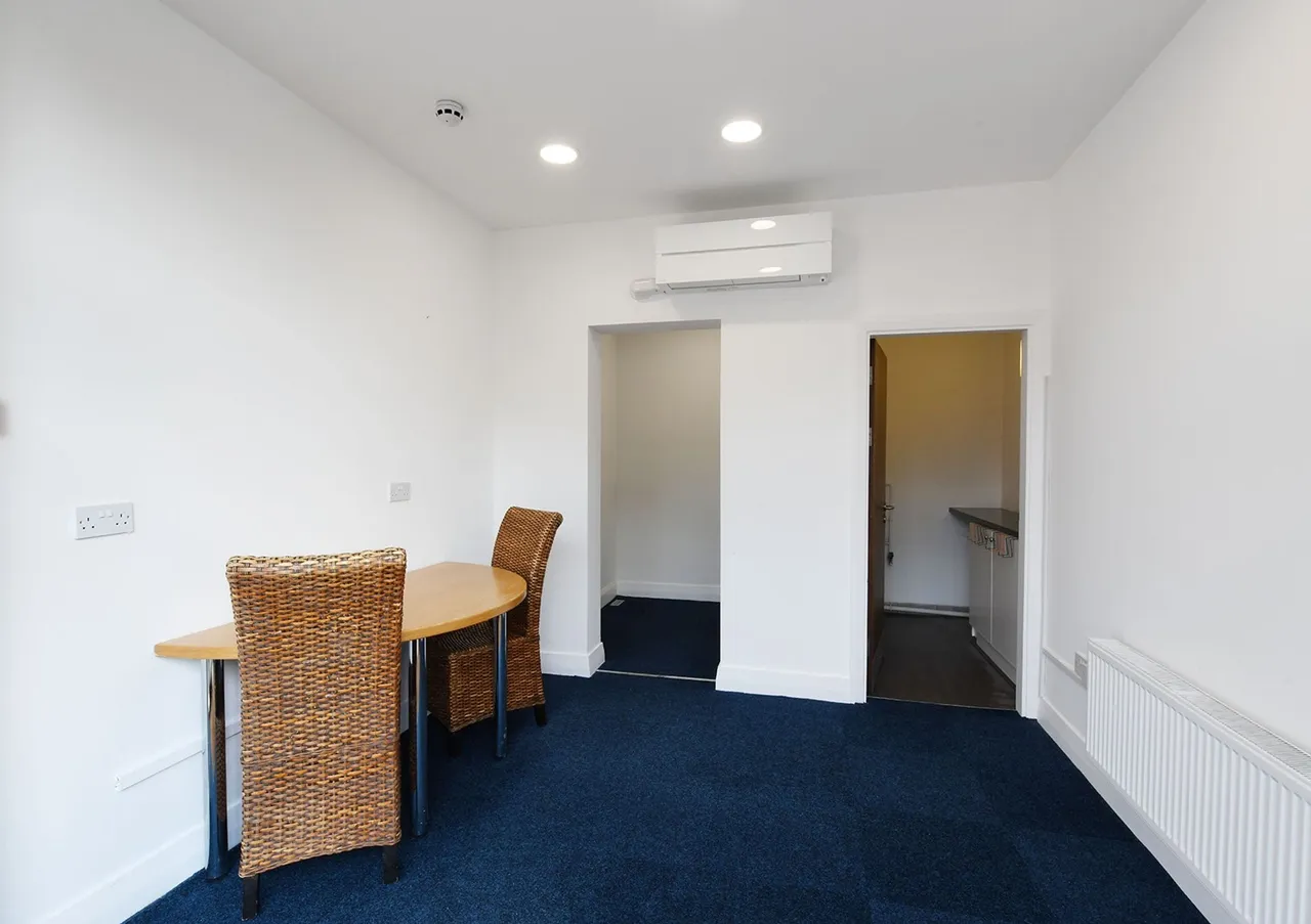 Bury New Road, Prestwich, M25, photo 4