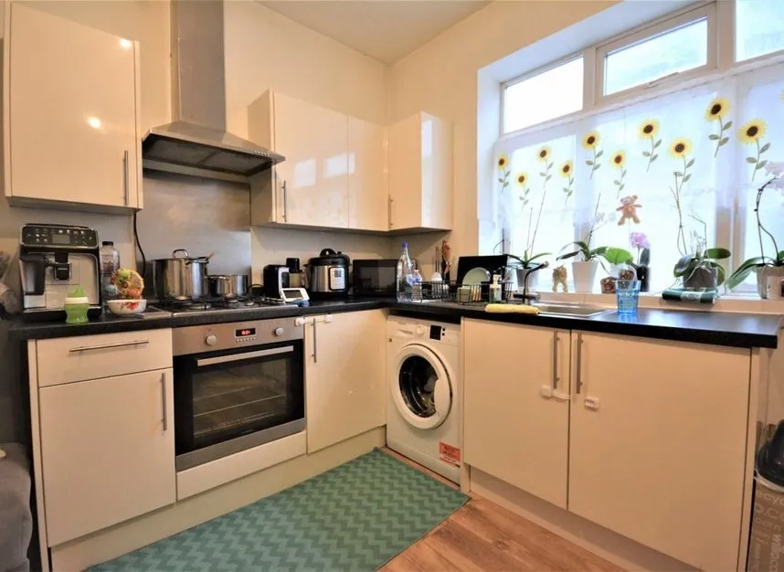 Station Road, Hendon, NW4, photo 4