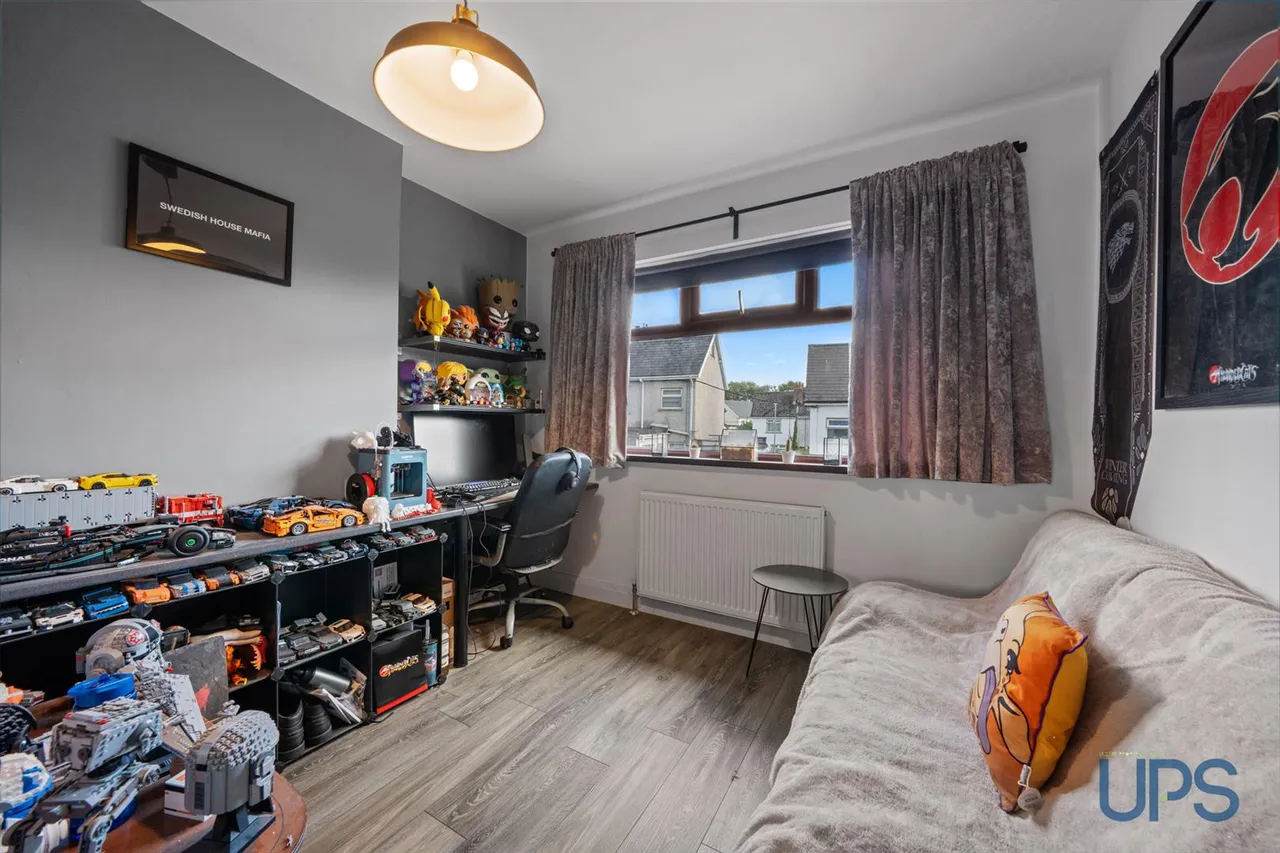 Upper Dunmurry Lane, Belfast, BT17, photo 12