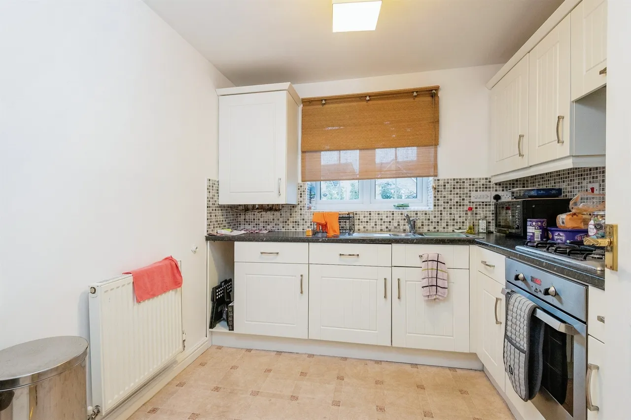Wood View, Huddersfield, photo 2