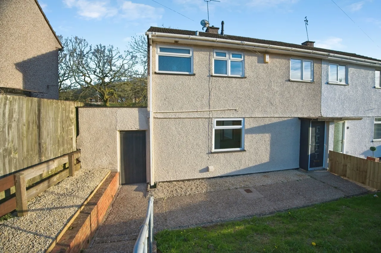 3 bed house for sale — Nelson Drive, Newport, NP19