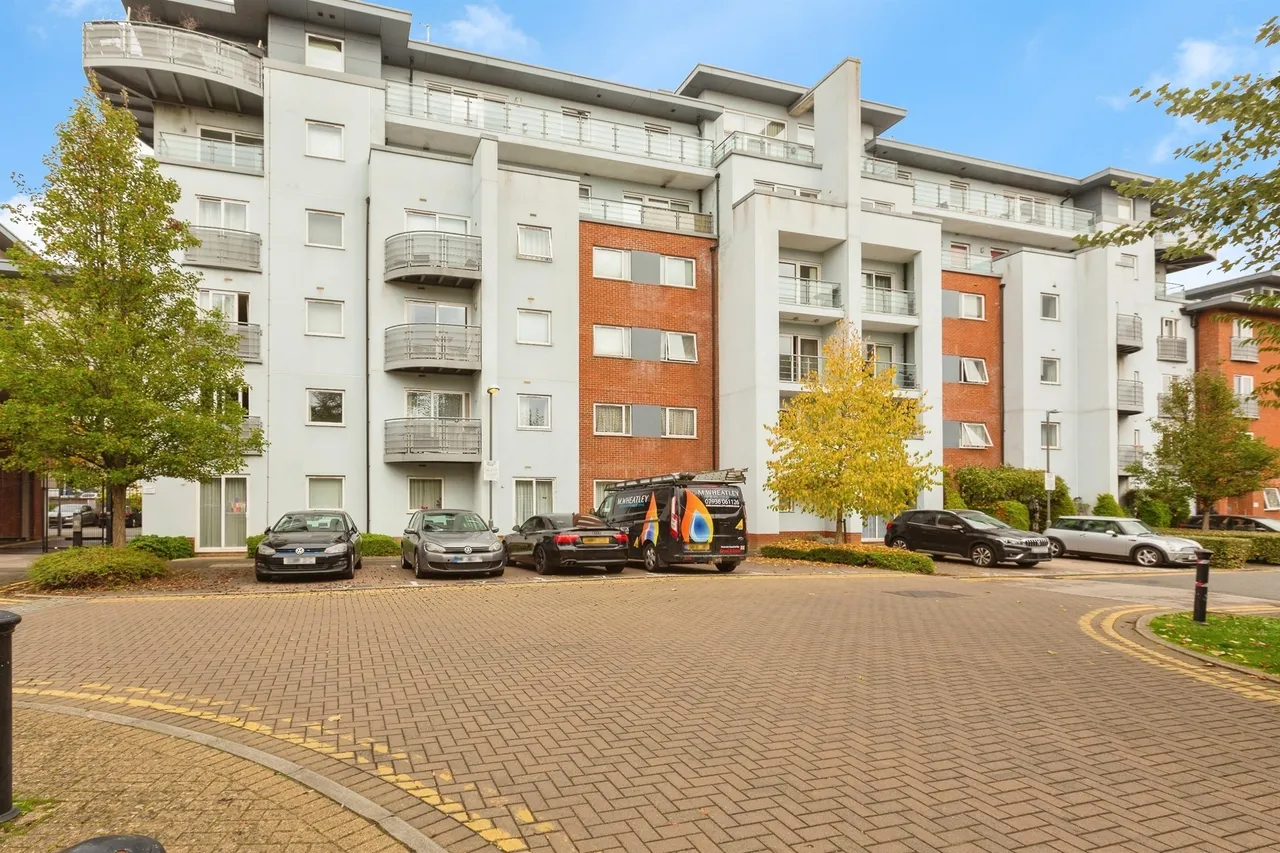 Coxhill Way, Aylesbury, photo 8