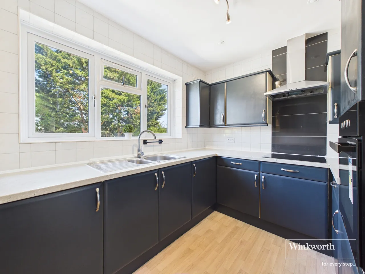 2 bed flat for sale, Robin Grove, Harrow, HA3