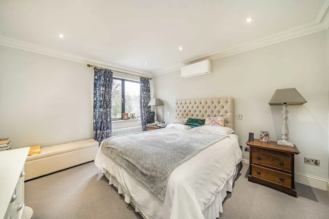 Lewin Road, SW16, photo 12