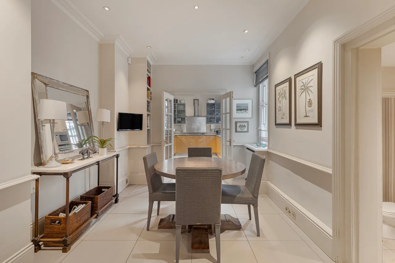 Wilton Street, Belgravia, London, photo 12