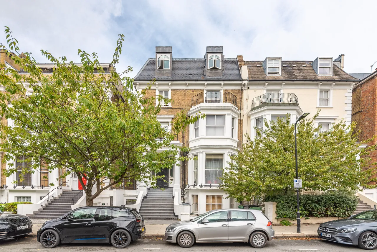 1 bed flat to rent — Flat 7, 13 Adamson Road, London