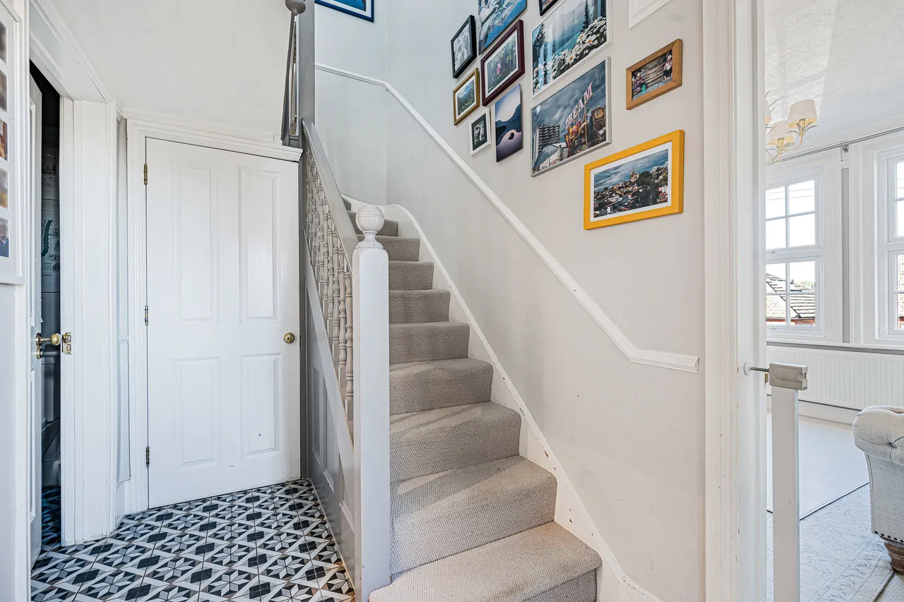 Croft Road, Godalming, GU7, photo 5