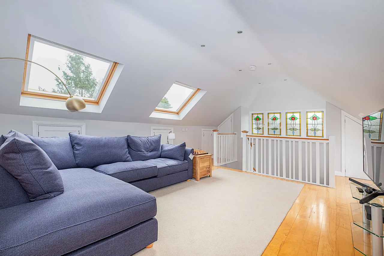Popes Avenue, Twickenham, TW2, photo 11