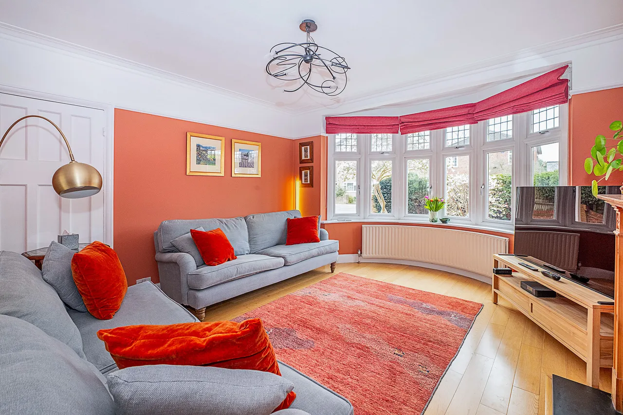 Popes Avenue, Twickenham, TW2, photo 2