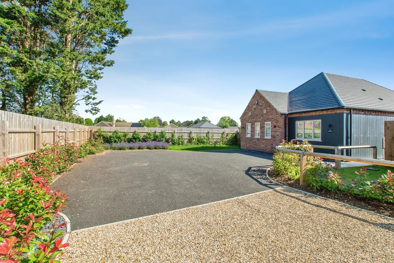 3 bed house for sale — Elm High Road, Emneth, Wisbech