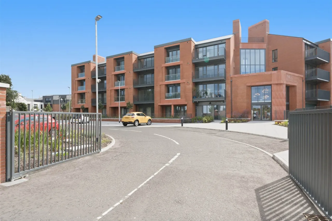 Kings Hall Lane, Belfast, BT9, photo 2