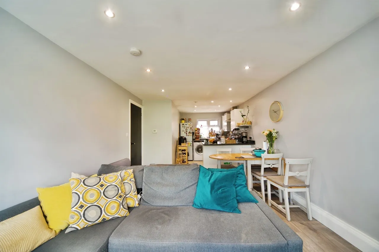 Rowan Drive, Broxbourne, photo 9