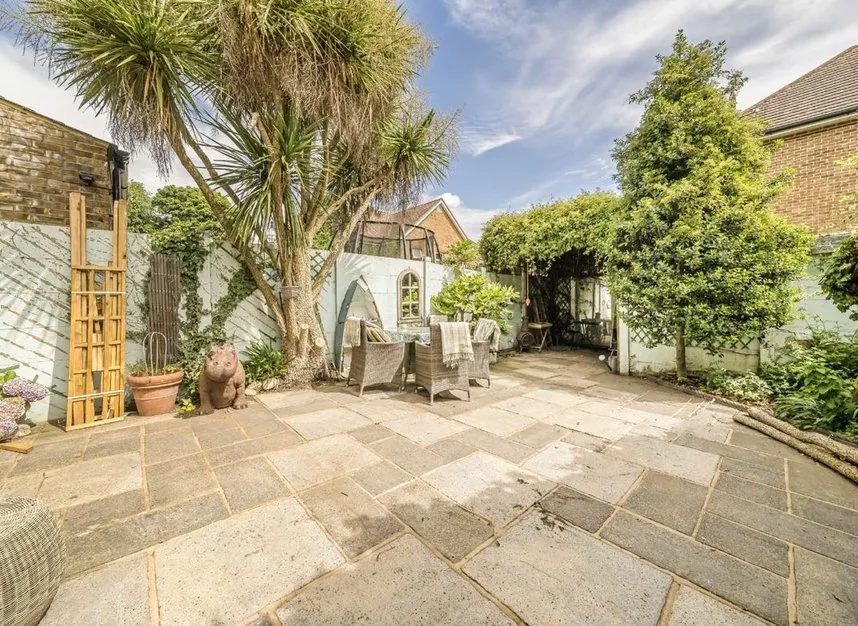 Percy Road, Hampton, TW12, photo 5