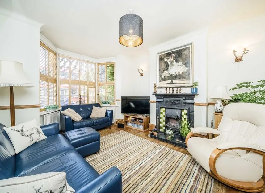 Percy Road, Hampton, TW12, photo 3