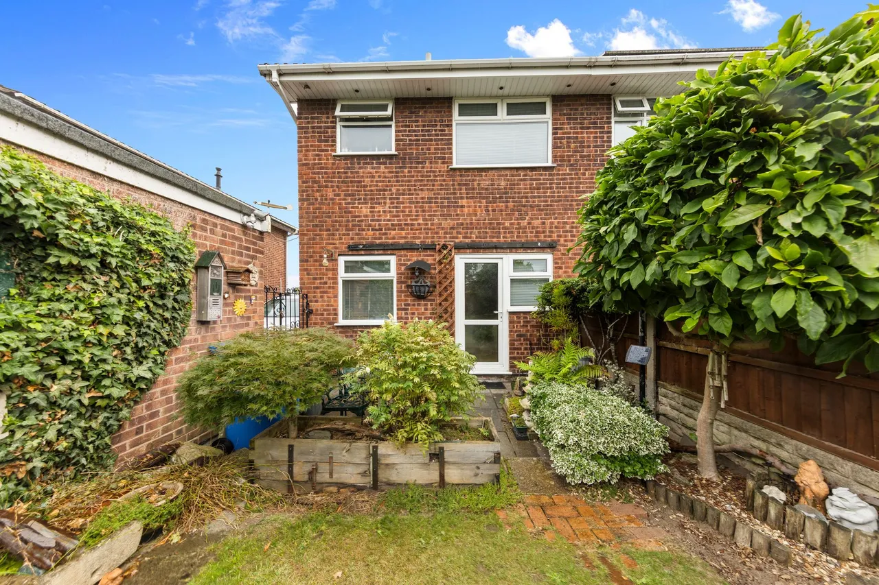 Winchester Avenue, Great Sankey, Warrington, Warrington, WA5 1XY, photo 10