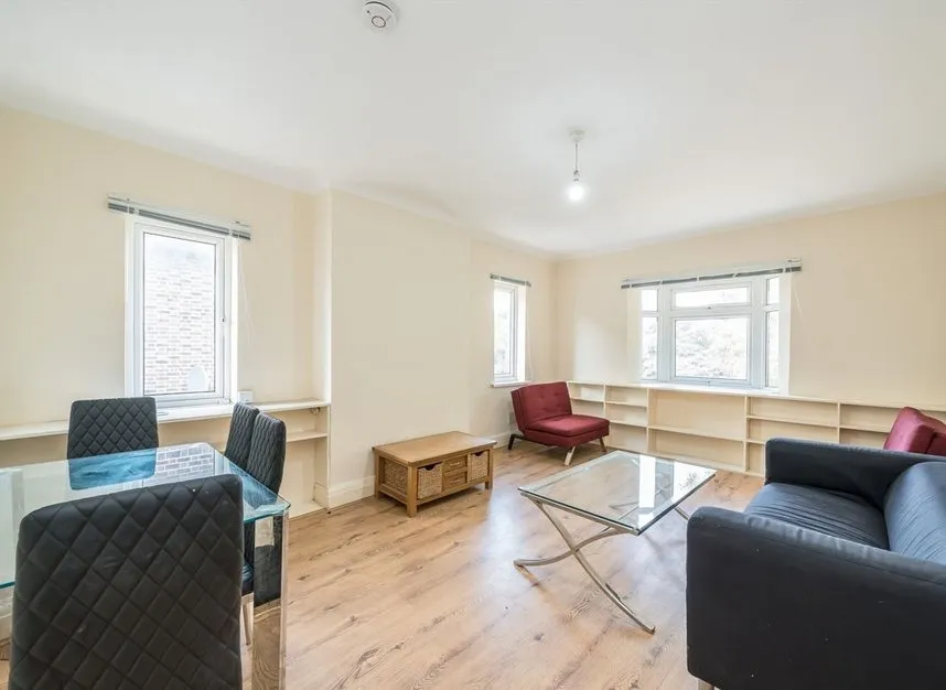 Great West Road, Isleworth, TW7, photo 2