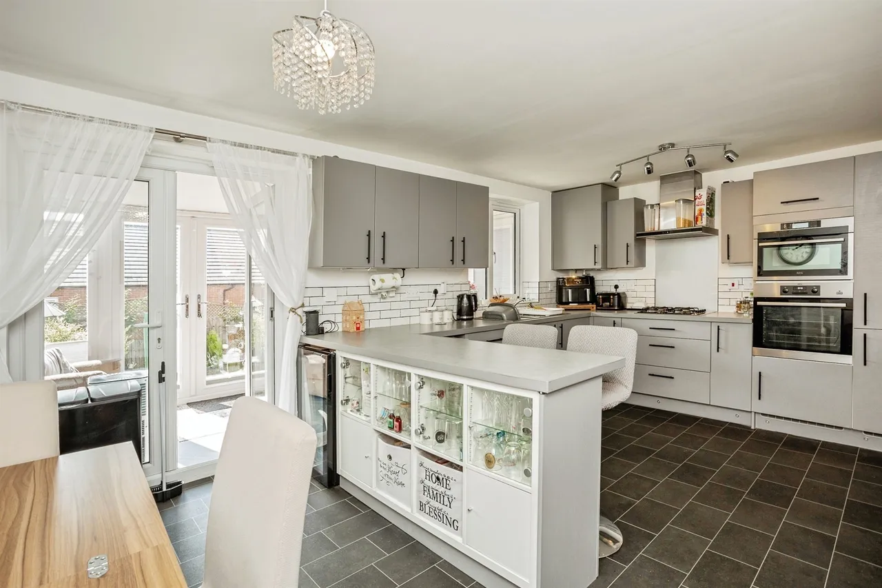 3 bed house for sale, Shakespeare Gardens, Melton Mowbray, LE13