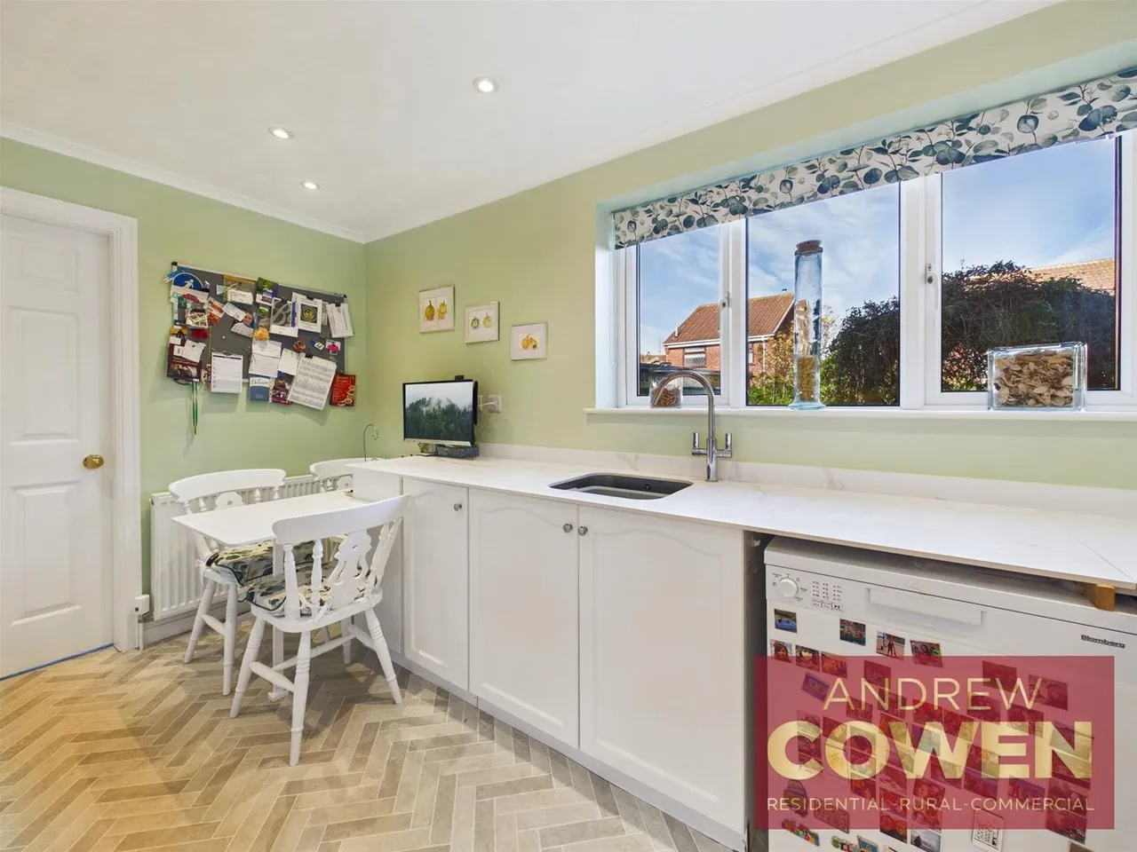 Hovingham Drive, Scarborough YO12 5DT, photo 5