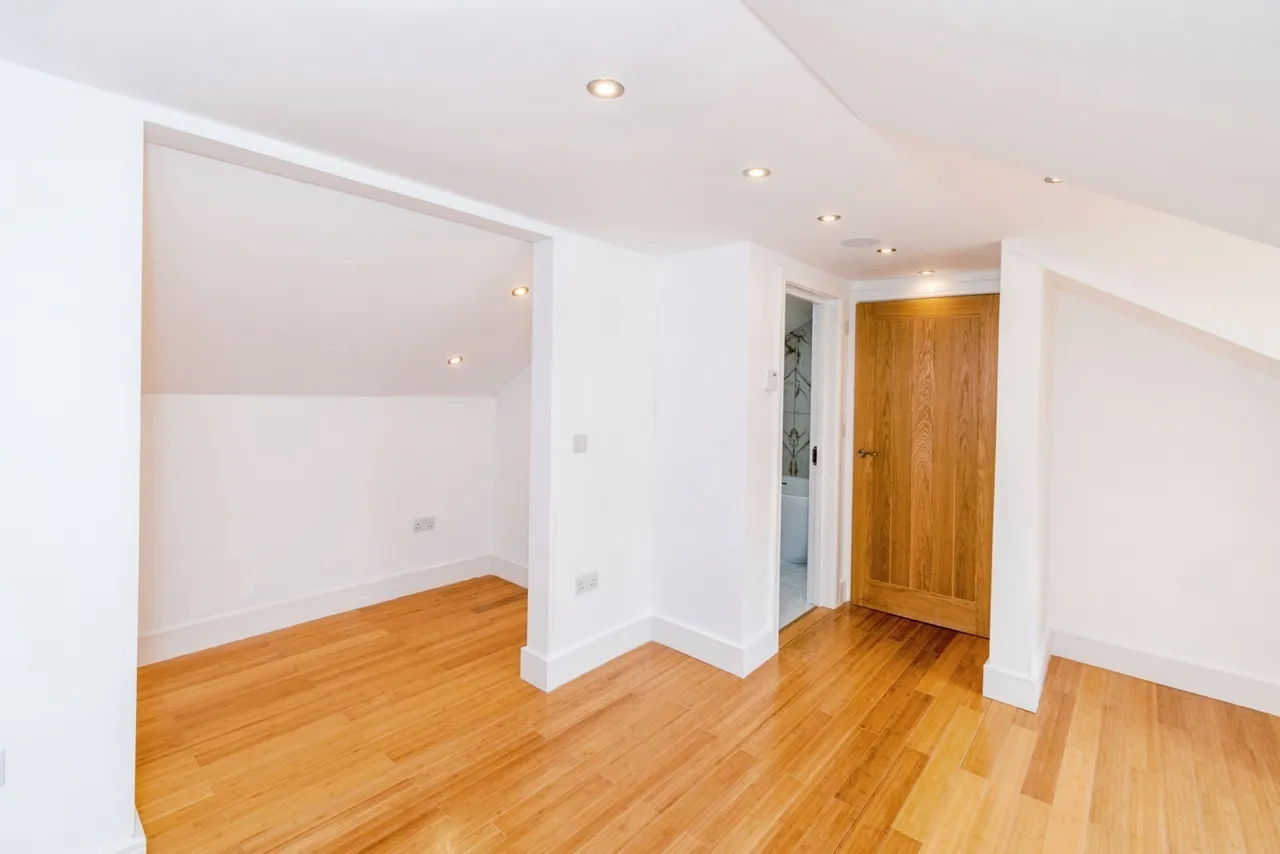 North Hill Close, Winchester, SO22, photo 10