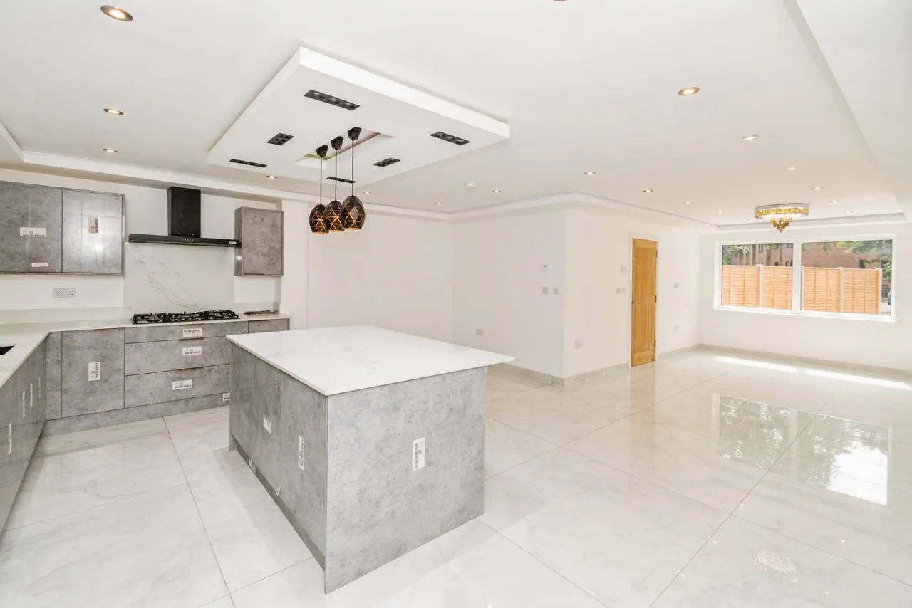 North Hill Close, Winchester, SO22, photo 2