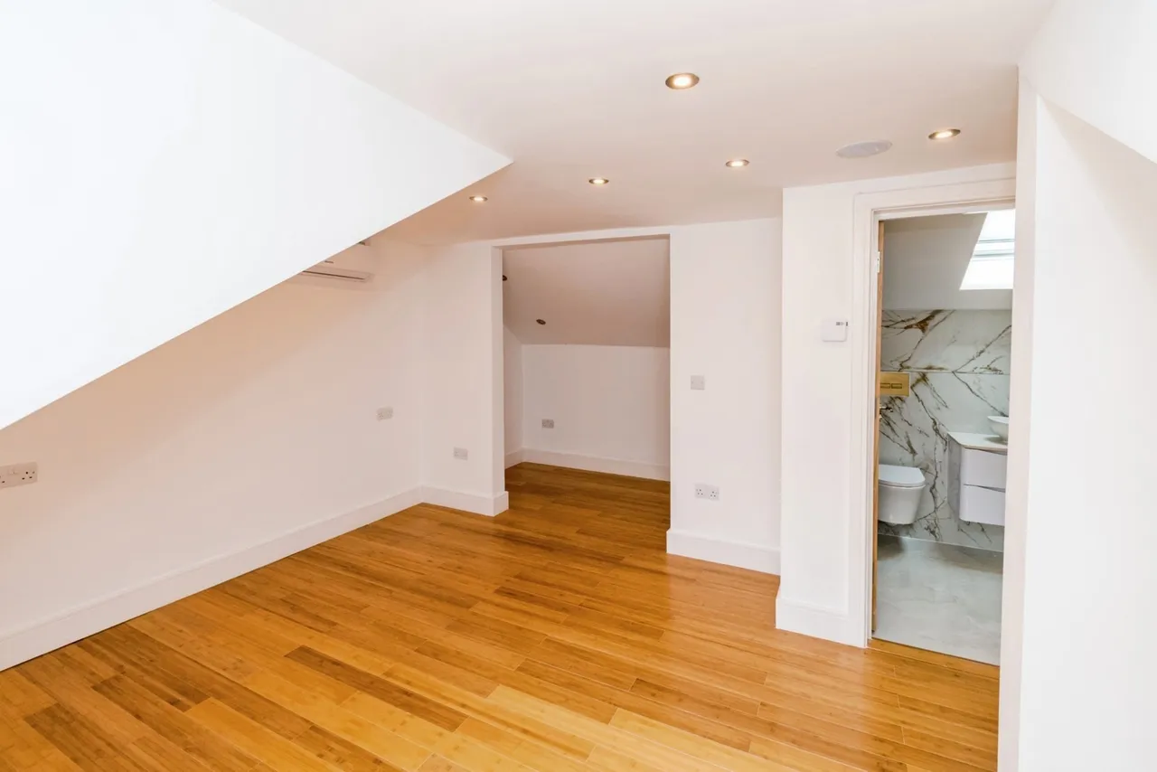 North Hill Close, Winchester, SO22, photo 8