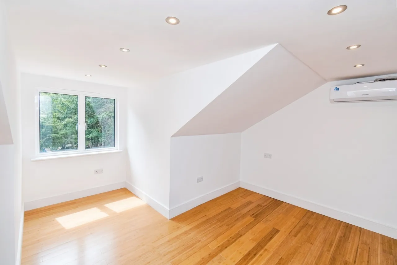North Hill Close, Winchester, SO22, photo 22