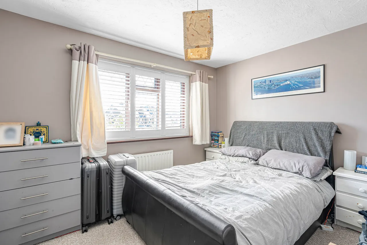 Juniper Gardens, Sunbury-on-Thames, TW16, photo 14