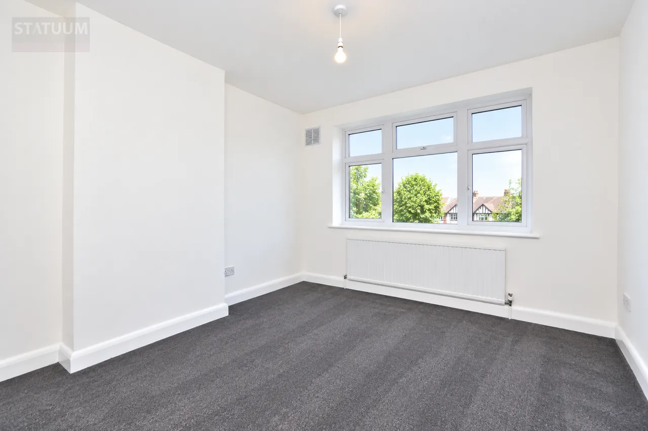 Waltham Way, Chingford, E4, photo 9