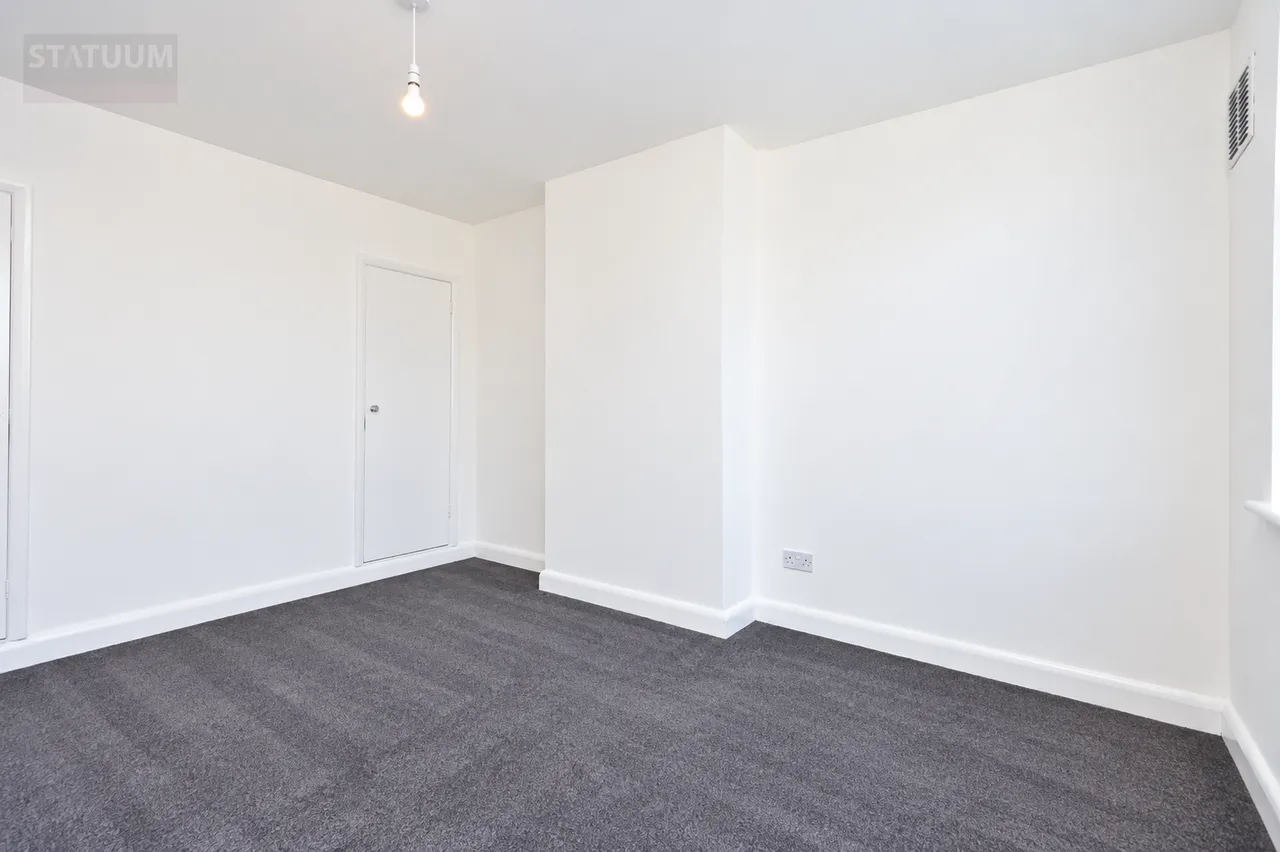 Waltham Way, Chingford, E4, photo 10