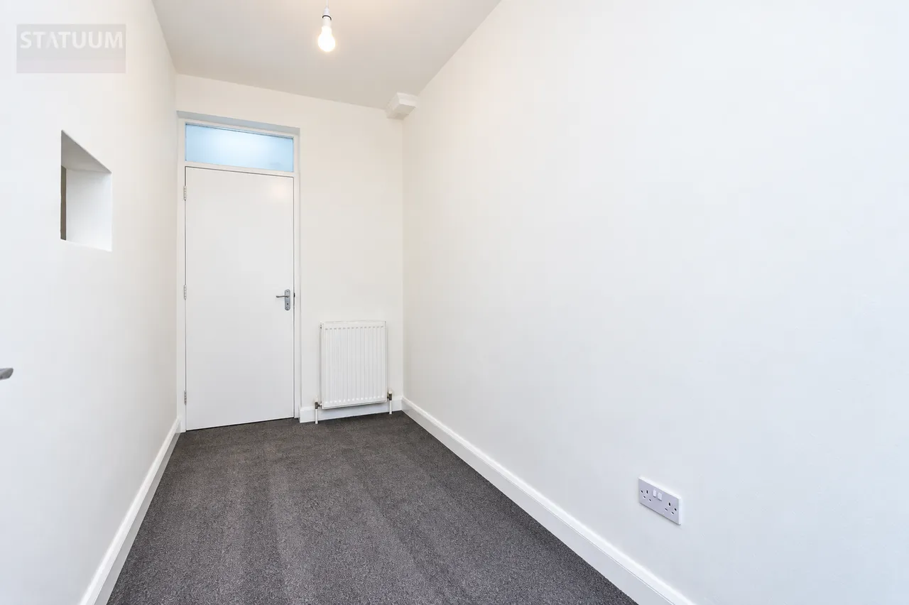 Waltham Way, Chingford, E4, photo 12