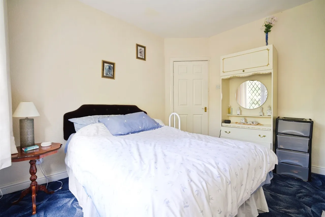 Upper Sheffield Road, Barnsley, S70, photo 8