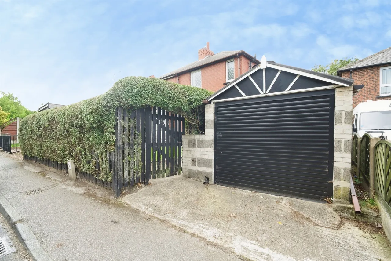 Upper Sheffield Road, Barnsley, S70, photo 14