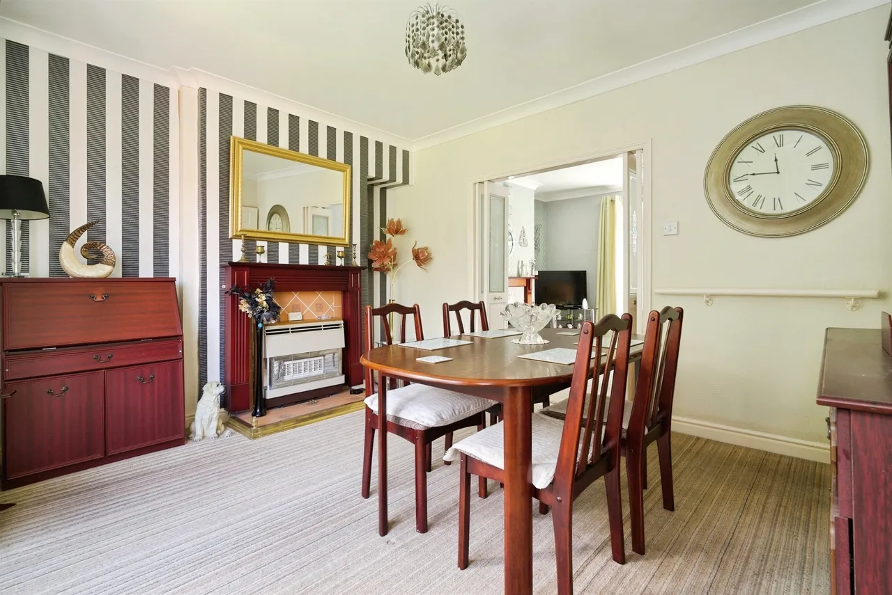 Upper Sheffield Road, Barnsley, S70, photo 3