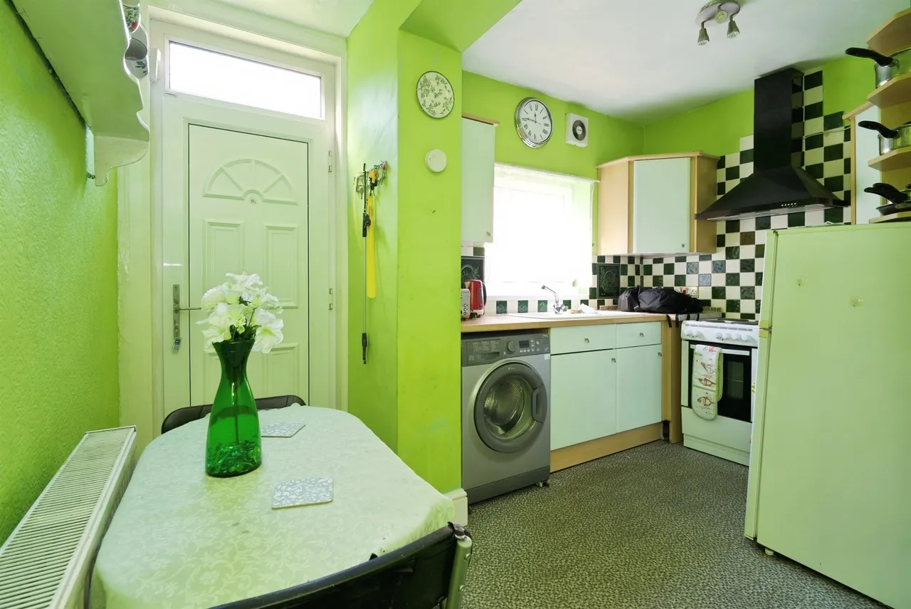 Upper Sheffield Road, Barnsley, S70, photo 6