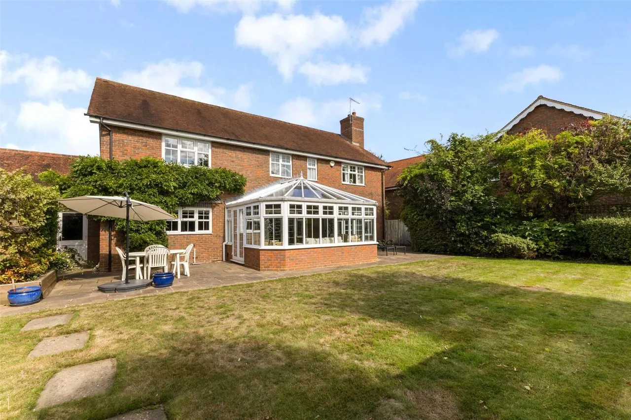 Willow Drive, Maidenhead, Berkshire, SL6 2JX, photo 3