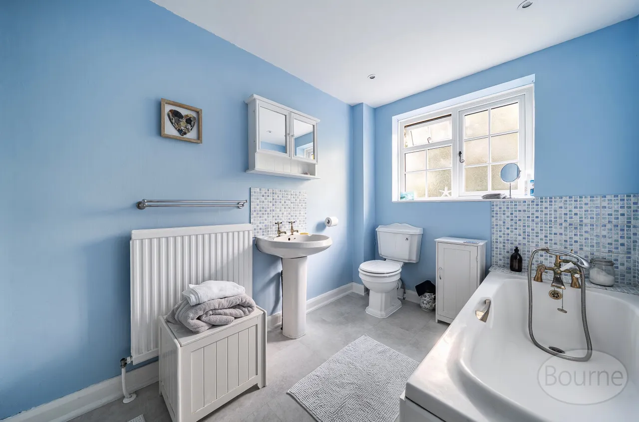 Petworth Road, Milford, GU8, photo 9