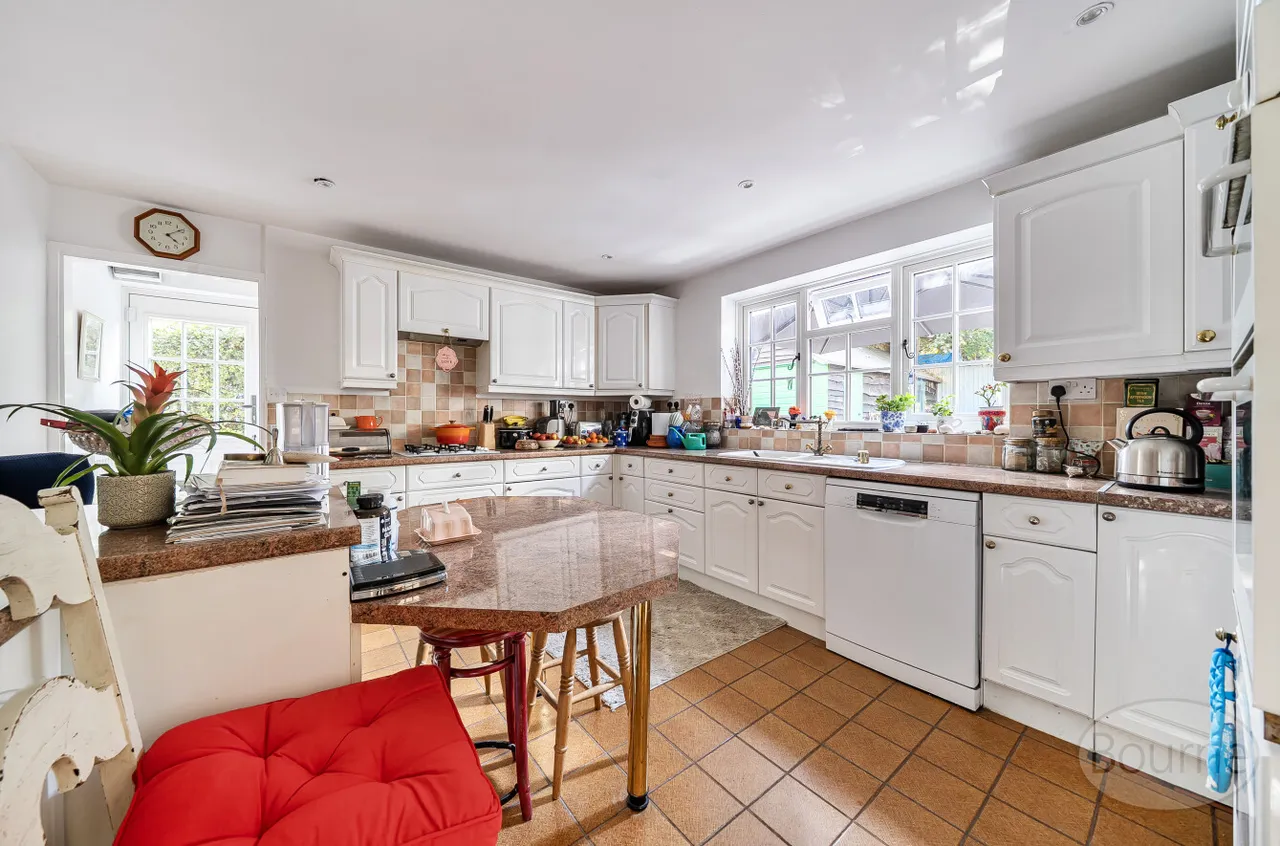 Petworth Road, Milford, GU8, photo 16