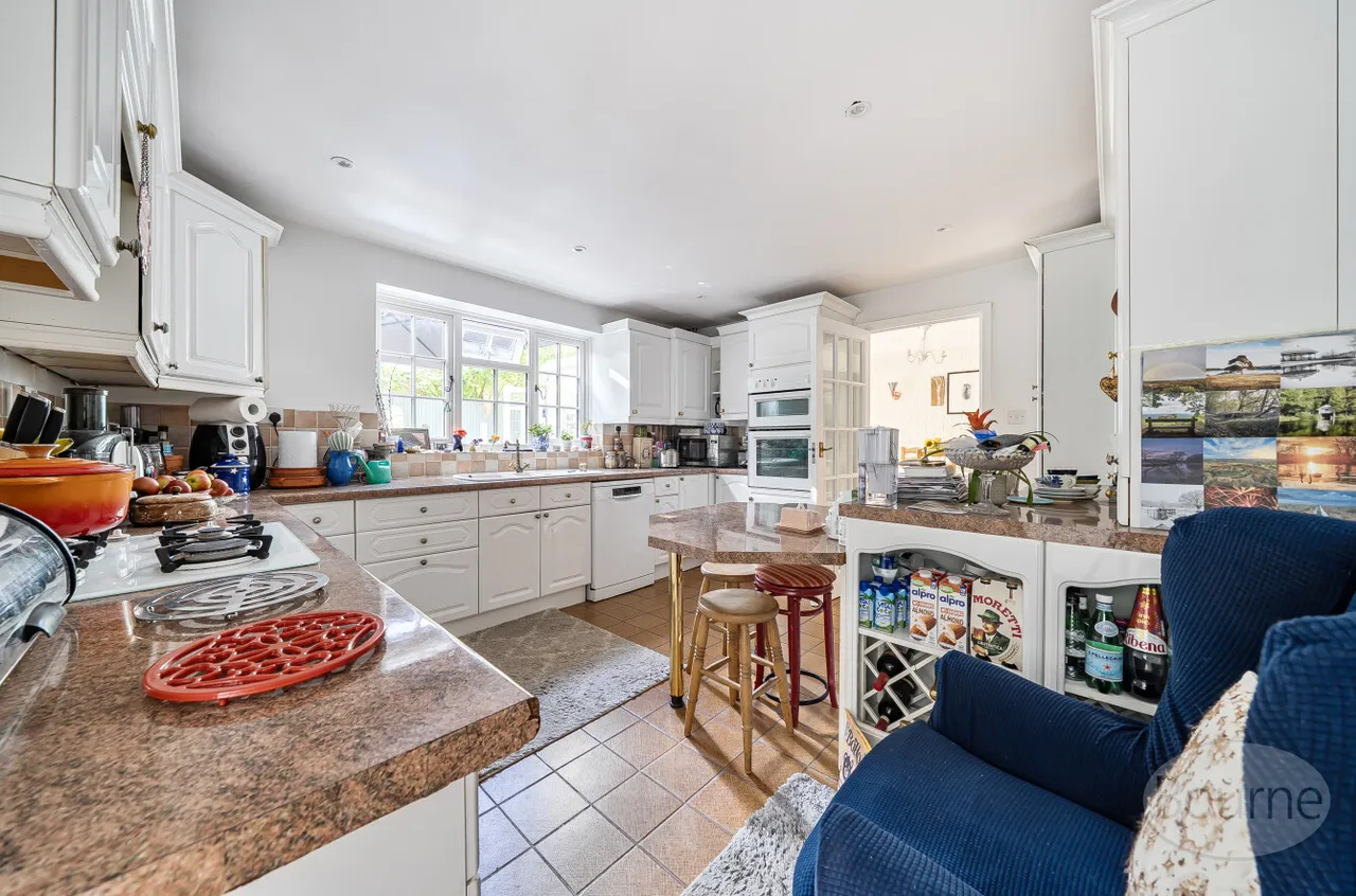 Petworth Road, Milford, GU8, photo 3